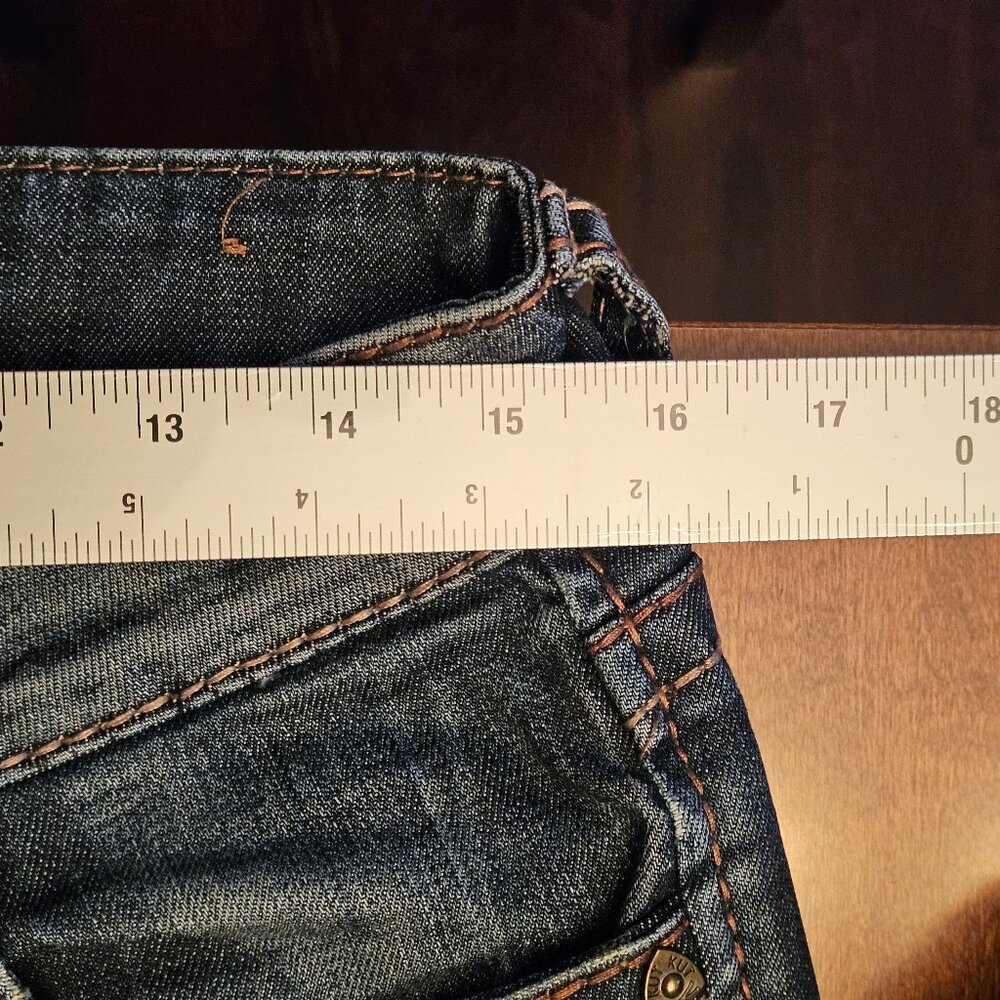 Kut from the Kloth Women's "So Low" Jeans, Size 6 - Picture 11 of 15